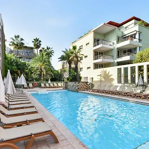Lejlighedshotel Pierre & Premium Port Prestige, Antibes